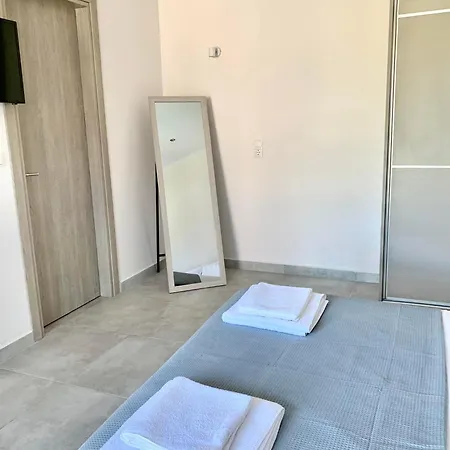 Lyria Boutique Lygia (Lefkada)